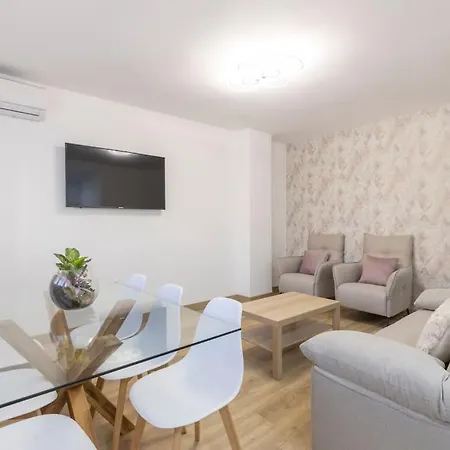 Neptuno Deluxe Apartment *