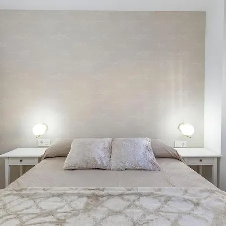 Apartment Neptuno Deluxe *