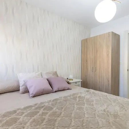 Neptuno Deluxe Apartamento Granada